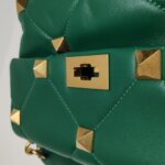 Valentino Garavani Roman Stud — фото 14