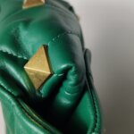 Valentino Garavani Roman Stud — фото 18