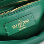 Valentino Garavani Roman Stud — фото 8