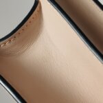 Burberry Logo Crossbody — фото 16