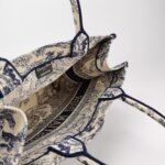 Dior Book Tote — фото 7