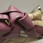 Burberry Colorblock Calfskin Crossbody (Бёрберри) — фото 15