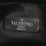 Valentino Garavani Logo Clutch — фото 7