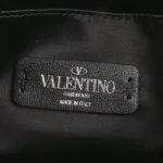 Valentino Garavani Calfskin Logo Clutch — фото 7