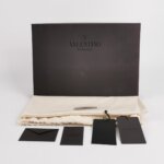 Valentino Garavani Logo Clutch — фото 8