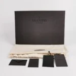 Valentino Garavani Calfskin Logo Clutch — фото 8