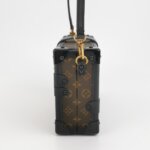 Louis Vuitton Petite Malle Monogram S-lock — фото 3