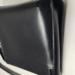 Givenchy Logo Shoulder Bag — фото 25