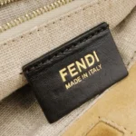 Fendi Colorblock Calfskin Shoulder Bag (Фенди) — фото 8