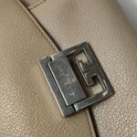 Givenchy GV 3 G — фото 15