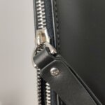 Valentino Garavani Logo Clutch — фото 11