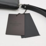 Valentino Garavani Logo Clutch — фото 8