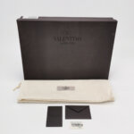 Valentino Garavani Logo Clutch — фото 9