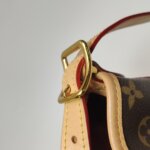 Louis Vuitton Carry All Monogram — фото 12