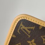 Louis Vuitton Carry All Monogram — фото 25