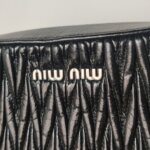 Miu Miu Logo Shoulder Bag — фото 14