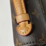 Louis Vuitton Pochette Metis East West S-lock — фото 14