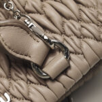 Miu Miu Cloqu éLogo — фото 13