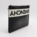 Givenchy Logo Clutch — фото 3