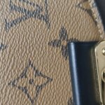 Louis Vuitton Tilsitt S-lock — фото 19