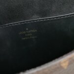 Louis Vuitton Tilsitt S-lock — фото 8