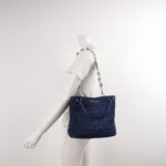 Miu Miu Logo Shoulder Bag — фото 2