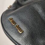 Miu Miu Logo Shoulder Bag — фото 14