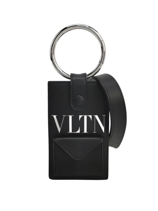Винтажная сумка Valentino Garavani Calfskin Logo Shoulder Bag
