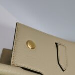 Burberry Title Logo — фото 12