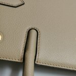 Burberry Title Logo — фото 17