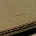 Burberry Title Logo — фото 8