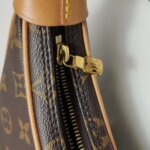 Louis Vuitton Loop Monogram — фото 10