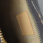 Louis Vuitton Loop Monogram (Луи Виттон) — фото 10