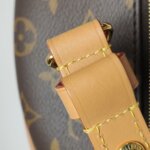 Louis Vuitton Loop Monogram — фото 16