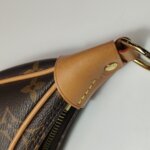 Louis Vuitton Loop Monogram — фото 18