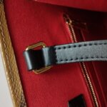 Louis Vuitton Onthego Gaint Monogram — фото 11