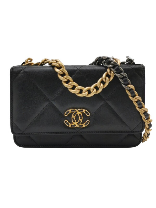 Chanel 19 Bag C