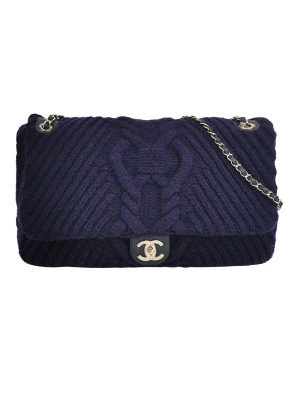 Chanel Flap Bag — продано
