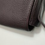 Saint Laurent Logo Shoulder Bag — фото 20