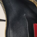 Valentino Garavani V logo Logo — фото 11