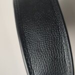 Valentino Garavani V logo Logo — фото 17