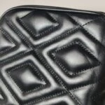 Miu Miu Quilted Calfskin Logo Crossbody — фото 24
