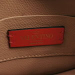 Valentino Garavani V logo Logo — фото 8