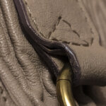 Burberry Logo Shoulder Bag — фото 22