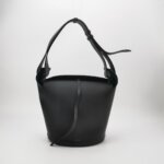 Burberry The Bucket logo — фото 8