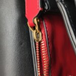 Valentino Garavani Vring V logo — фото 14