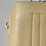 Valentino Garavani Vring V logo — фото 17