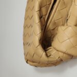 Bottega Veneta Jodie Intrecciato — фото 16