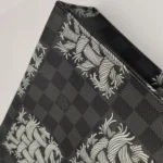 Louis Vuitton Pochette Voyage (Луи Виттон) — фото 15
