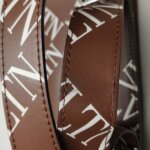 Valentino Garavani Belt Bag — фото 10